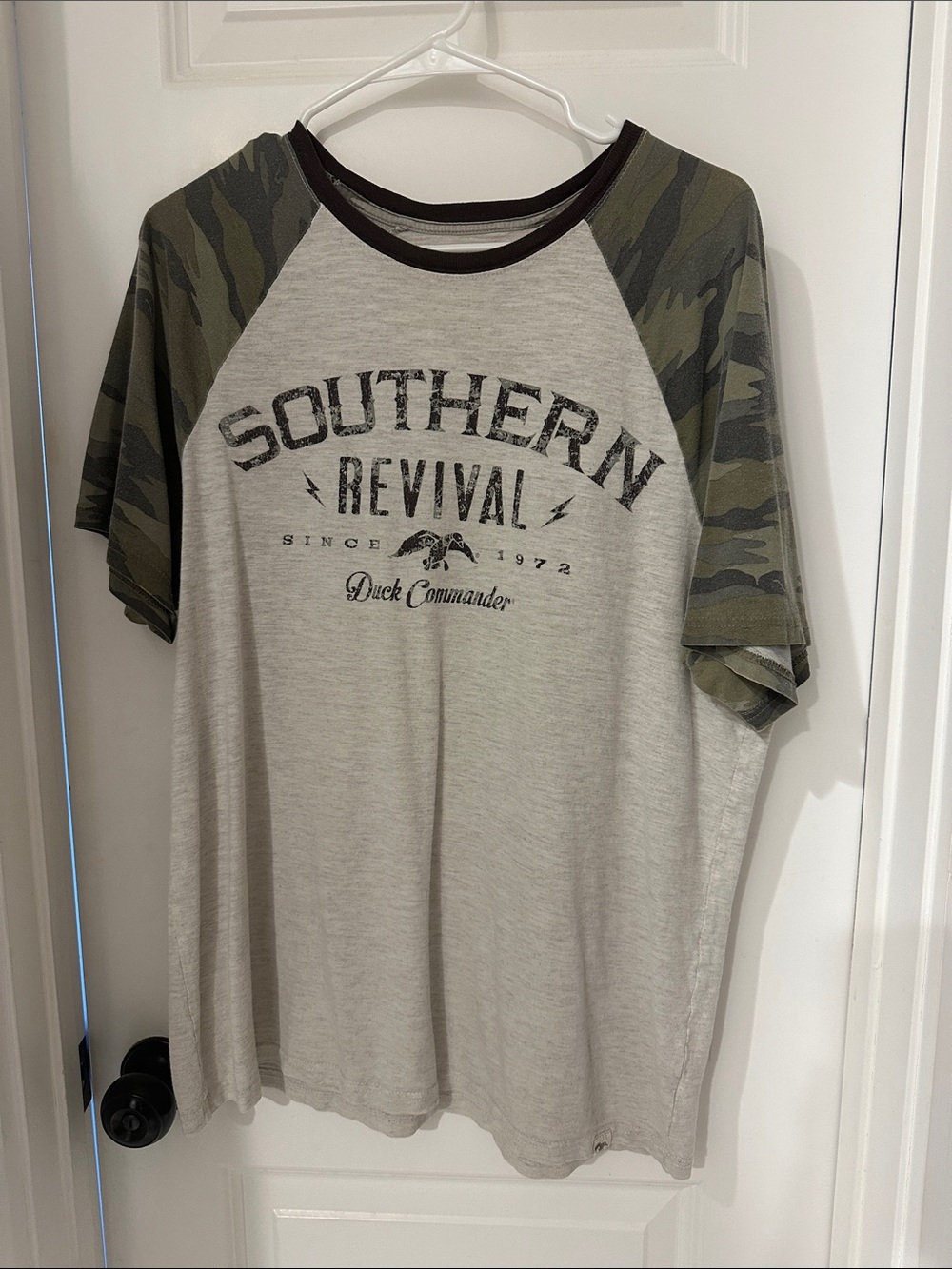 Southern Revival Short-Sleeve Raglan Shirt - Olive Camo/Heather